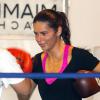Adriana Lima très concentrée, reste glamour lors d'une séance de boxe à Miami le 27 juillet 2013