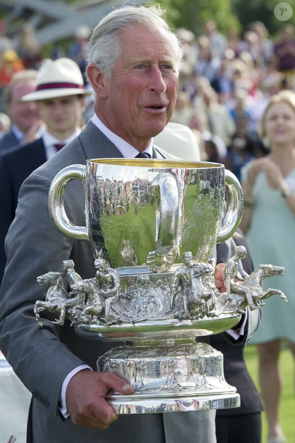 Le prince Charles lors de la Westchester Cup de polo le 28 juillet 2013 au Great Park de Windsor.