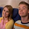 Jennifer Aniston retrouve sa fausse famille dans l'avion pour cet extrait des Miller, une famille en herbe.