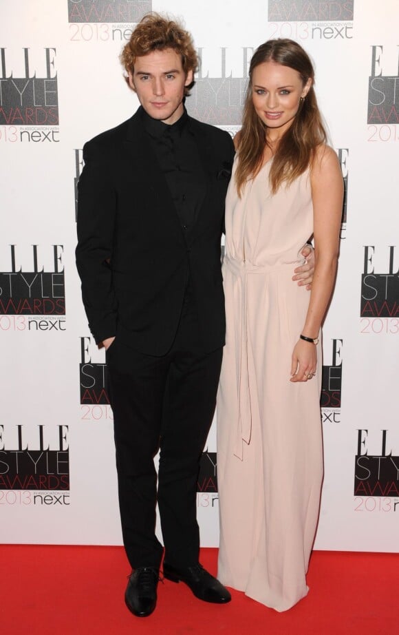 Sam Claflin et Laura Haddock en couple lors des ELLE Style Awards 2013 à Londres, le 11 février 2013.