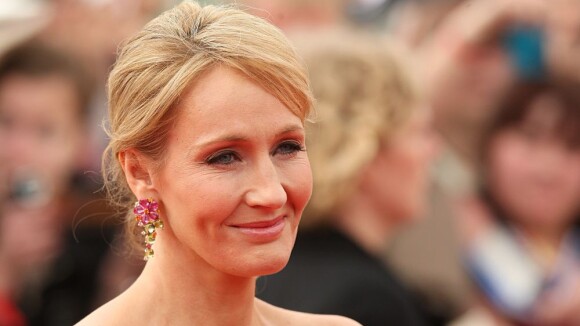 J.K. Rowling, trahie et démasquée : L'auteure d'Harry Potter indemnisée !