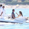 Sylvester Stallone avec sa femme Jennifer Flavin en vacances à bord d'un yacht de luxe le 1er août 2013, au large de Saint-Jean-Cap-Ferrat.