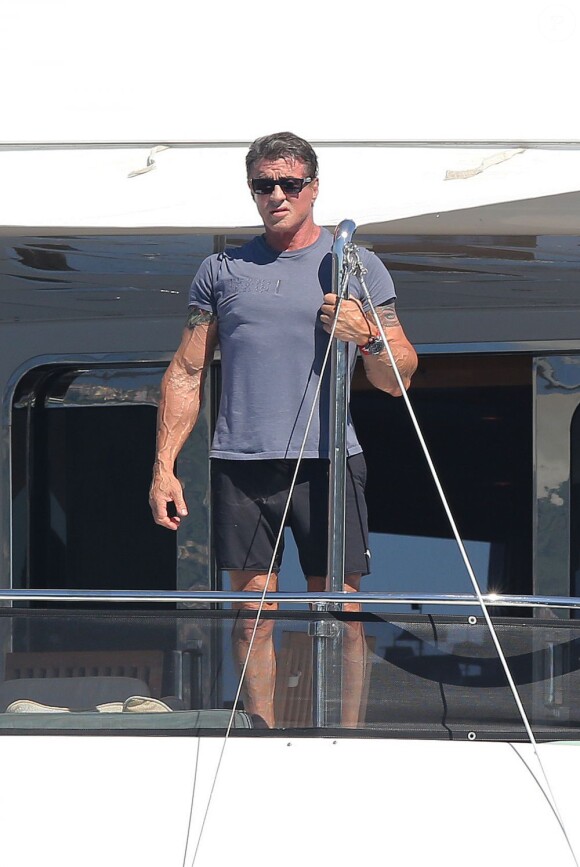 Sylvester Stallone en vacances à bord d'un yacht de luxe le 1er août 2013, au large de Saint-Jean-Cap-Ferrat.
