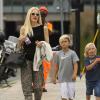 Gwen Stefani, son mari Gavin Rossdale et leurs enfants Kingston et Zuma poursuivent leur visite des lieux touristiques à Londres. Le 2 août 2013.