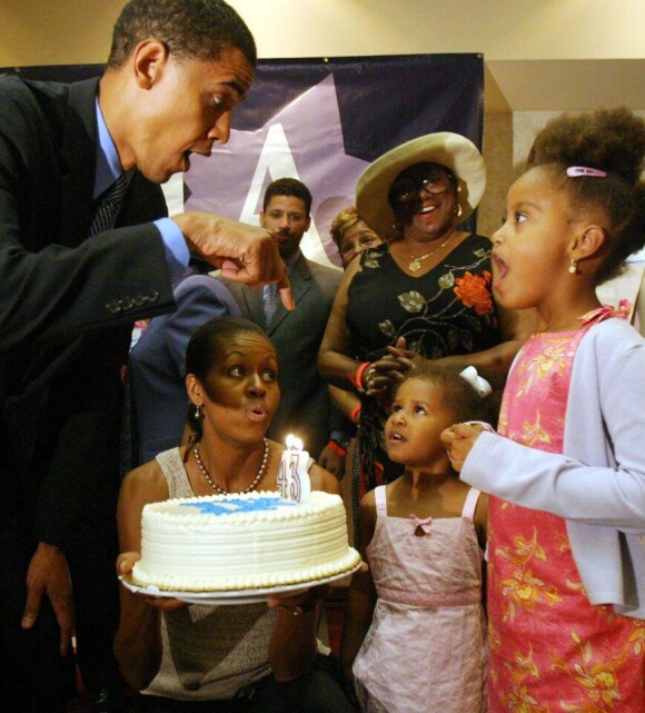 Barack Obama a fêté ses 52 ans le 4 août 2013. L'occasion pour son épouse Michelle Obama de déclarer une énième fois sa flamme au président des Etats-Unis.