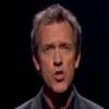 L'acteur Hugh Laurie et le présentateur Stephen Colbert ont récité une liste de gros mots sur la télévision américaine. Le 7 août 2013.