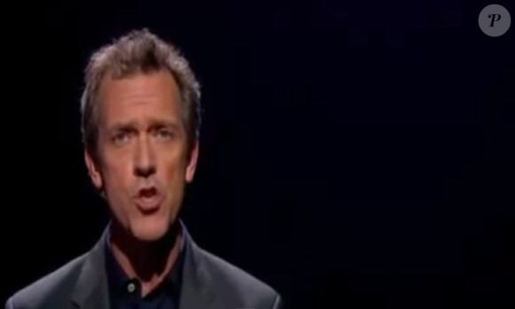 L'acteur Hugh Laurie et le présentateur Stephen Colbert ont récité une liste de gros mots sur la télévision américaine. Le 7 août 2013.