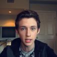 Vidéo de l'acteur et youtuber Troye Sivan annonçant qu'il est gay.
