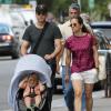 Exclusif - Robert Downey Jr. avec sa femme Susan et leur fils Exton dans les rues de Boston, le 10 août 2013.