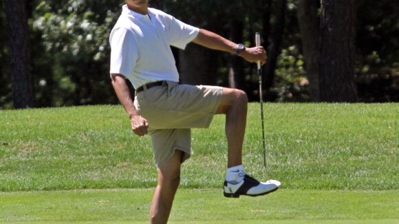 Barack Obama: Partie de golf décontractée pour débuter des vacances très famille