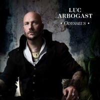 Luc Arbogast (The Voice 2) : Plus fort qu'Olympe, il triomphe dans les charts !