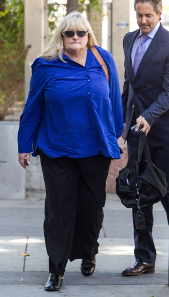 Debbie Rowe, ex-femme de Michael Jackson et mère de Prince et Paris, arrive au tribunal le 14 août 2013 pour déposer dans le cadre du procès contre AEG Live.