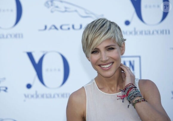 Elsa Pataky aussi a délaissé ses longs cheveux blonds pour une coupe déstructurée plus courte