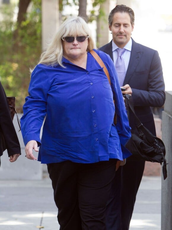 Debbie Rowe, l'ex-femme de Michael Jackson et mère des deux aînés, arrive au tribunal de Los Angeles en tant que témoin pour AEG Live dans le procès qui oppose la société de production à la famille Jackson. Le 14 août 2013.