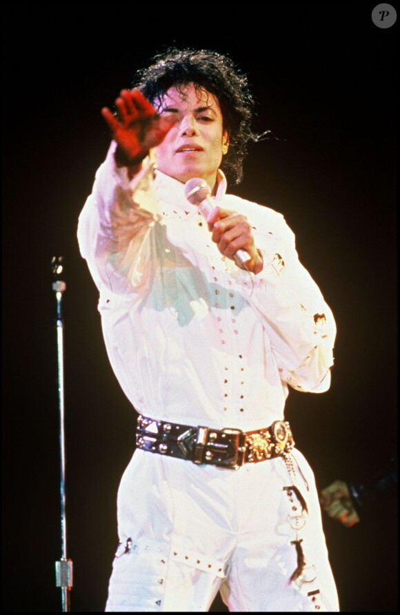Michael Jackson sur scène lors des Grammy Awards, le 7 mars 1988.