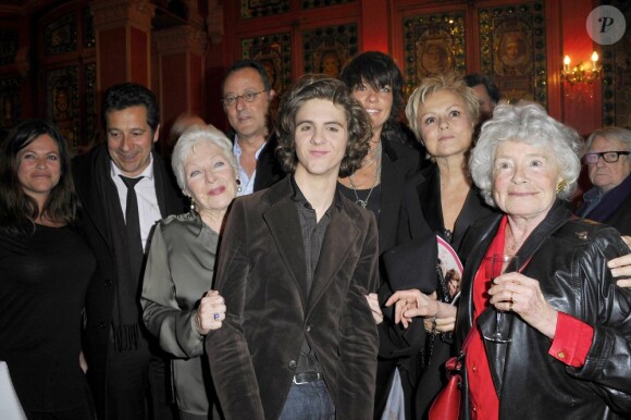 Thomas Solivérès et Line Renaud très bien entourés au Théâtre Antoine, en mars 2012
