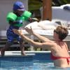 Exclusif - Charlize Theron avec son fils Jackson pendant ses vacances à Hawaï, le 8 août 2013.