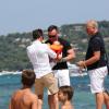 Elton John, son mari David Furnish, et leurs deux fils Elijah et Zachary, en vacances en famille à Saint-Tropez, le 22 août 2013.