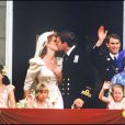 Sarah Ferguson et le prince Andrew, duc d'York, lors de leur mariage le 23 juillet 1986 à Londres. 