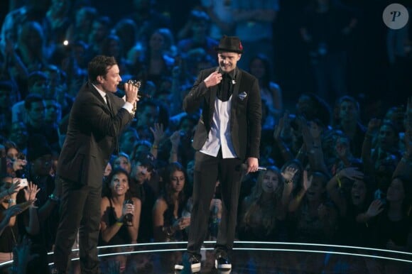 Jimmy Fallon et Justin Timberlake sur la scène des MTV Video Music Awards 2013 à New York, le 25 août 2013.