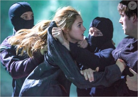 Shailene Woodley rebelle dans Divergente.