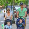 Amy Poehler, son mari Will Arnett et leurs enfants à New York, le12 mai 2012.