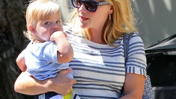 Reese Witherspoon : Maman stylée et radieuse, elle s'offre des petits plaisirs