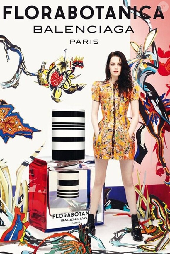 Kristen Stewart, dans la campagne publicitaire 2012 pour Florabitanica, le parfum de la maison Balenciaga.