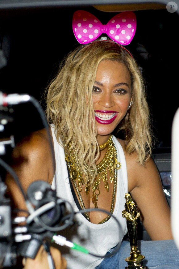 Beyoncé s'éclate au parc d'attractions de Coney Island pour le tournage de son clip à New York, le 29 août 2013.