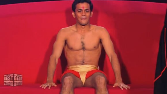 The Best : Abhishek Digambar en finale, pole dance sexy d'une James Bond girl !