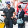 Jennifer Love Hewitt, enceinte, et son fiancé Brian Hallisay à New York le 22 août 2013.