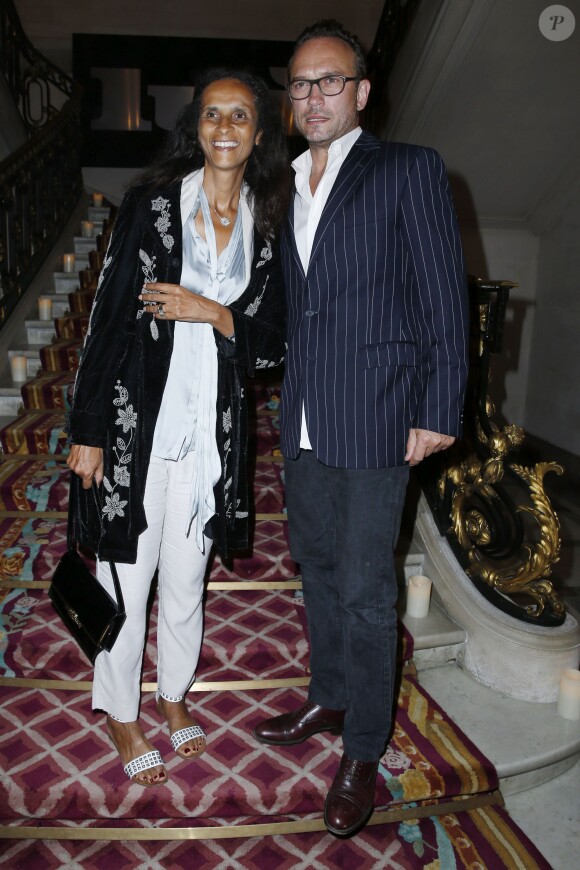 Vincent Pérez et sa femme Karine Silla au lancement de la nouvelle version du magazine "Lui", avenue Foch à Paris, le 3 septembre 2013.