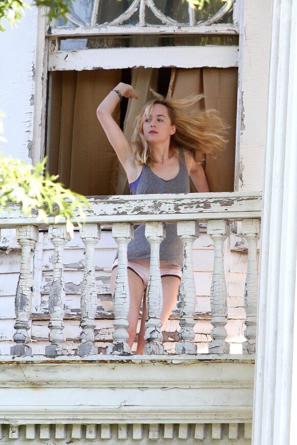 Dakota Johnson sur le tournage de Cymbeline à New York le 4 septembre 2013.