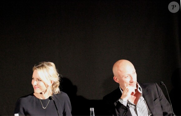 Naomi Watts et le réalisateur Oliver Hischbiegel en conférence de presse à Paris pour la promotion de Diana, le 6 septembre 2013