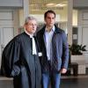 Thomas Menant (L'Amour est dans le pré 8) et son avocat, au tribunal d'Amiens, dans la Somme, le vendredi 6 septembre 2013.