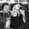Jennie Garth et son nouveau boyfriend Michael Shimboavec Shannen Doherty. Photo postée le 25 août par l'actrice sur son compte Instagram.