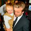 David Beckham et sa fille Harper quittent le restaurant Balthazar après un déjeuner en famille. New York, le 8 septembre 2013.