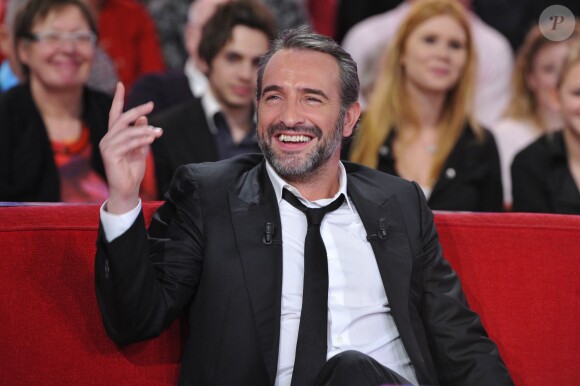 Jean Dujardin dans "Vivement Dimanche" à Paris le 20 février 2013.