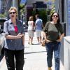 Jane Lynch et Lara Embry le 30 juillet 2013 à Los Angeles.