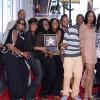 Glodean White et sa famille lors de la cérémonie hommage à Barry White qui reçoit son étoile au Walf of Fame à Los Angeles le 12 septembre 2013.