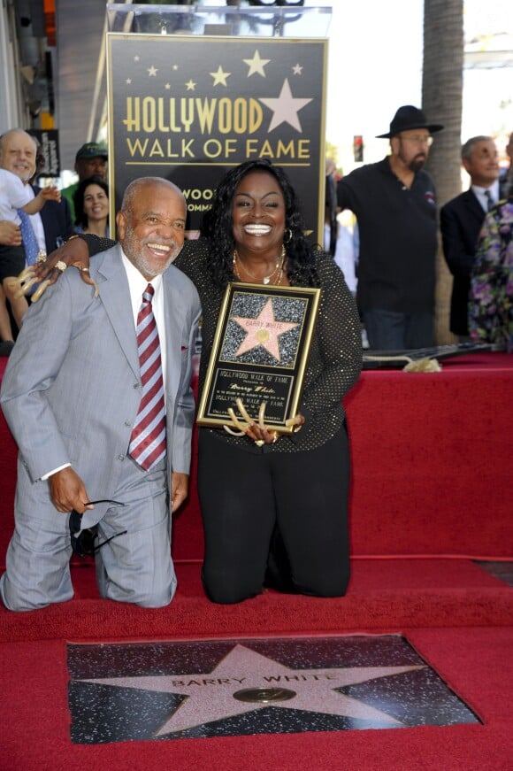 Berry Gordy et Glodean White lors de la cérémonie hommage à Barry White qui reçoit son étoile au Walf of Fame à Los Angeles le 12 septembre 2013.