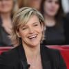 Céline Géraud sur le plateau de Vivement Dimanche, à Paris le 12 décembre 2012.