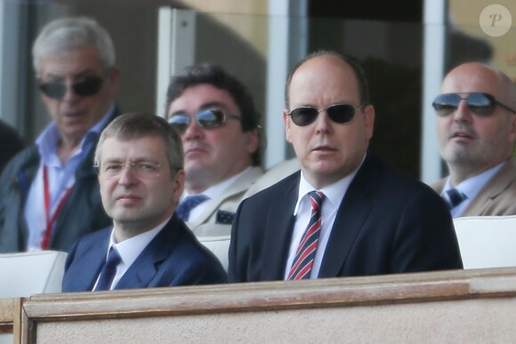 Dmitry Rybolovlev, au côté du Prince Albert II, propriétaire du club de l'AS Monaco dont la fortune s'élève à 7,1 milliards d'euros, le 4 mai 2013 à Monaco