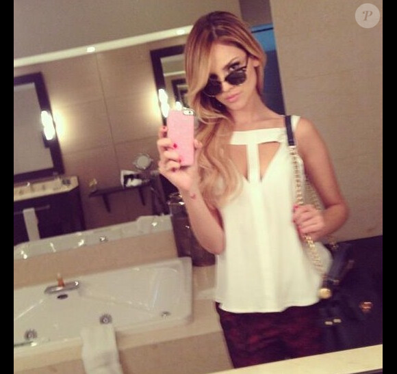 Eiza Gonzalez, la belle plante mexicaine qui fait battre le coeur de Liam Hemsworth, pas même deux jours après sa séparation d'avec Miley Cyrus.