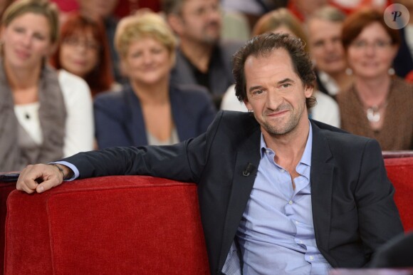 Stéphane De Groodt lors de l'enregistrement de l'émission "Vivement Dimanche" à Paris le 18 septembre 2013, qui sera diffusée le 22 septembre.