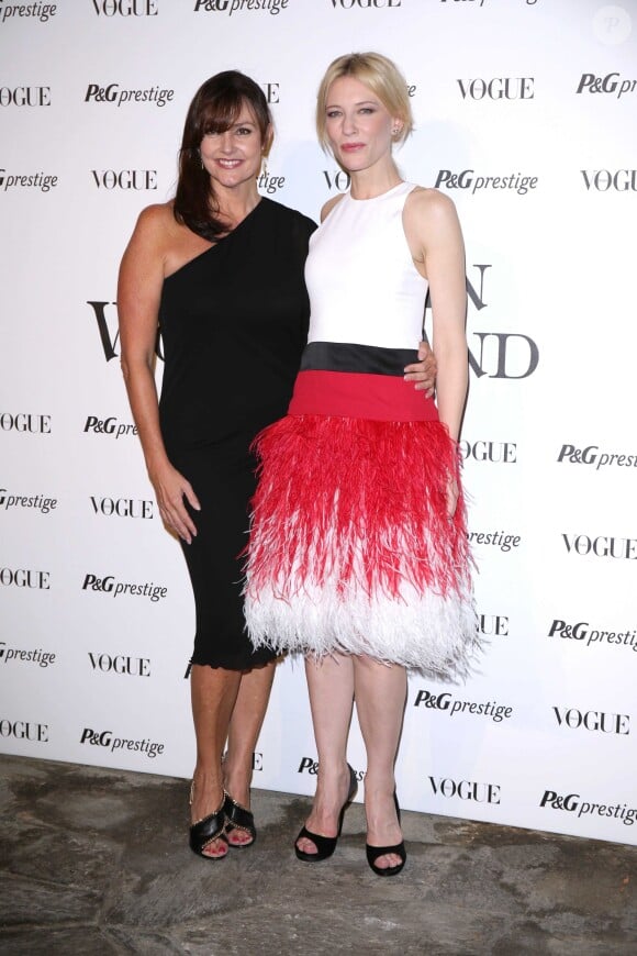 Joanne Crewes et Blake Lively lors de la soirée Beauty in Wonderland à Milan en marge de la Fashion Week italienne. Le 19 septembre 2013
