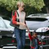 Charlize Theron et son fils Jackson dans les rues de Los Angeles, le vendredi 20 septembre 2013.