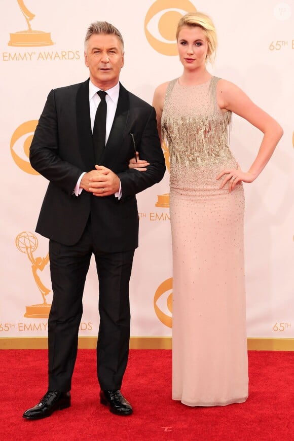 Alec Baldwin et sa fille Ireland lors des 65e Emmy Awards au Nokia Theatre L.A. Live. Los Angeles, le 22 septembre 2013.