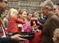 Mathilde et Philippe de Belgique : À vélo avec leurs enfants dans Bruxelles !