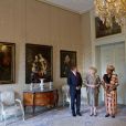  La princesse Beatrix des Pays-Bas recevant le président de la Tanzanie et son épouse au palais Huis ten Bosch le 15 avril 2013. 